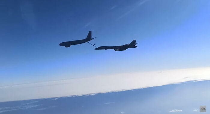 Jet militari cinesi e russi vicino spazio aereo Seul-Tokyo