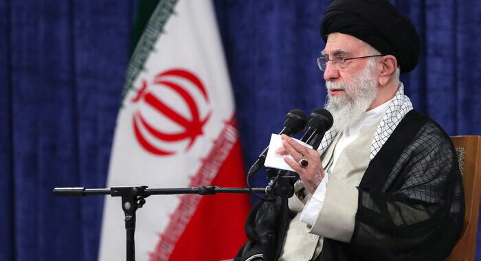 Khamenei, Usa vulnerabili, non sono intoccabili