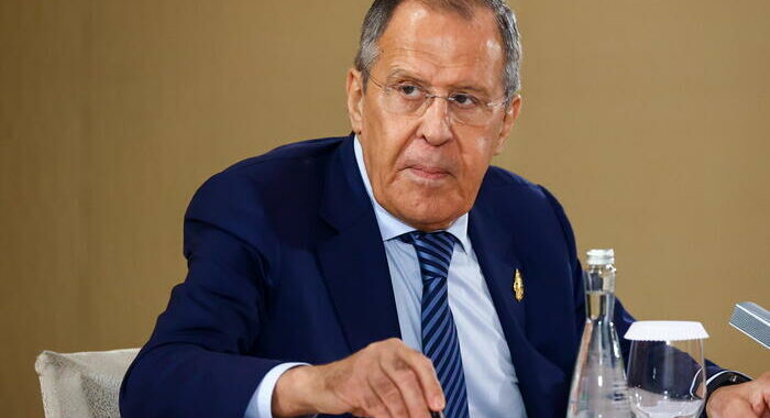 Lavrov, proposte di pace Zelensky ‘non realistiche’