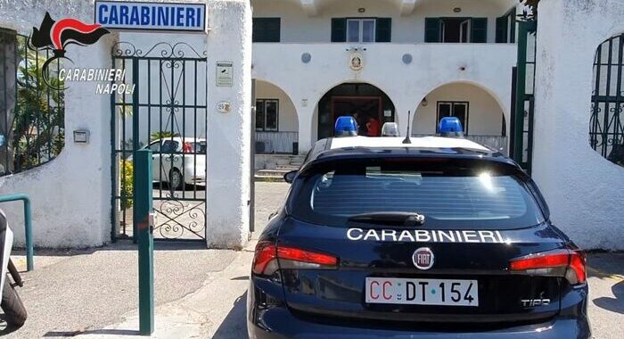 Maltrattamenti su minori, arrestata una suora ad Ischia