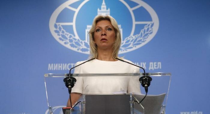 Mosca, la Nato è complice dei crimini del regime di Kiev