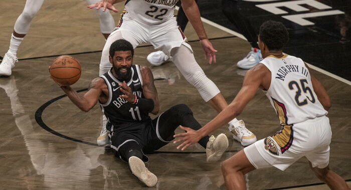 Nba: tweet antisemita, Nets sospendono Irving