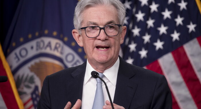 Powell, moderare velocità rialzi tassi forse già a dicembre