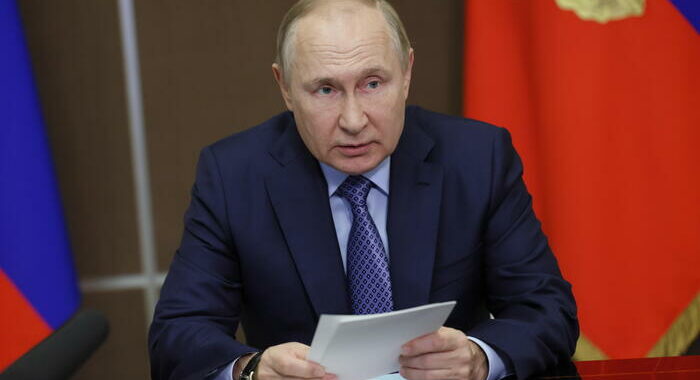 Putin, 318.000 mobilitati, aumentano i volontari