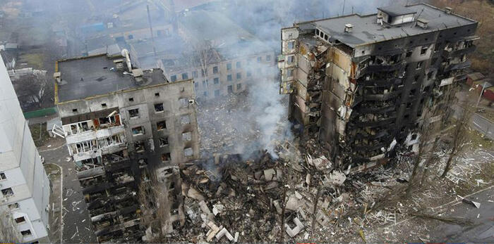 Bombardamenti russi su Kharkiv, allarme raid aerei a Kiev