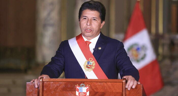 Castillo scioglie il Parlamento, ‘golpe in Perù’