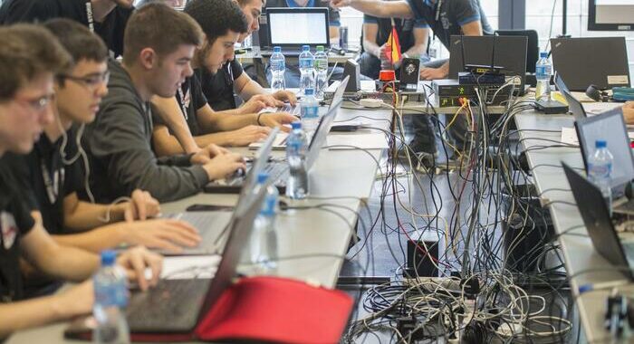 Olimpiadi italiane di cybersecurity nel segno delle ragazze