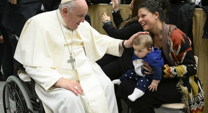 Papa, nessuno sia escluso dal lavoro