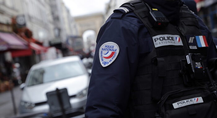 Procuratrice Parigi, bilancio sparatoria sale a 3 morti