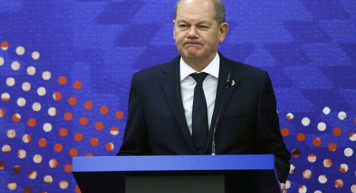 Scholz, pressione mondo ha ridotto minaccia nucleare Mosca