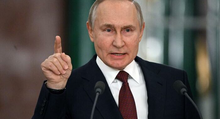 Ucraina: Putin, pronti negoziare con tutte parti coinvolte