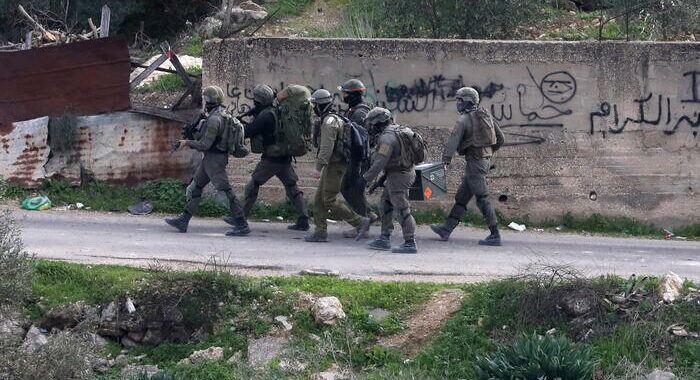 Due palestinesi uccisi in scontro a fuoco con esercito Israele