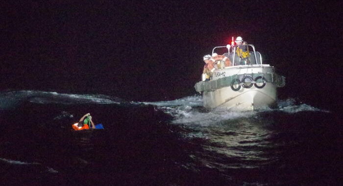 Giappone: 18 dispersi in ribaltamento nave cargo a Nagasaki