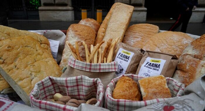 Inflazione: +100 euro a famiglia solo per il pane e la pasta
