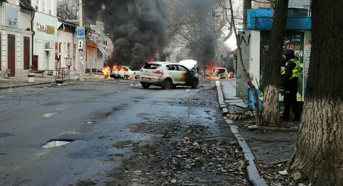 Kiev, raid russi sulla Croce Rossa a Kherson