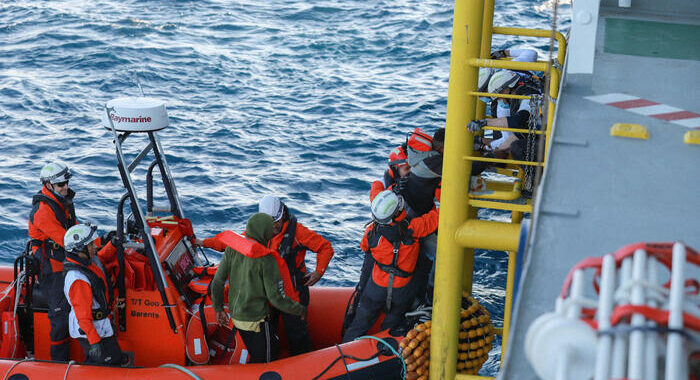 Msf, terzo soccorso per Geo Barents, ora 237 a bordo