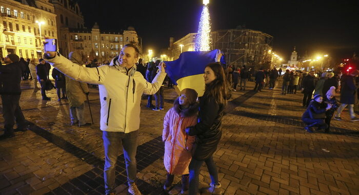 Raid russi su Kiev la notte di Capodanno, abbattuti 32 obiettivi