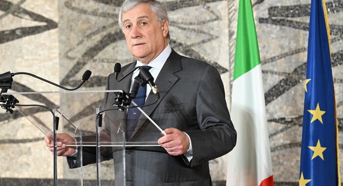 Tajani, quello che succede in Iran è inaccettabile