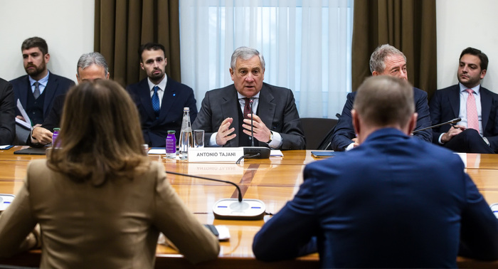 Tajani, sicurezza rafforzata in tutte le ambasciate