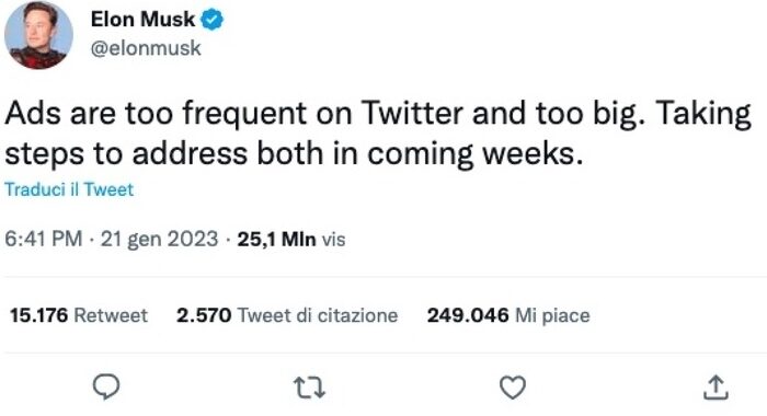 Twitter, abbonamento Blue più costoso per nascondere annunci