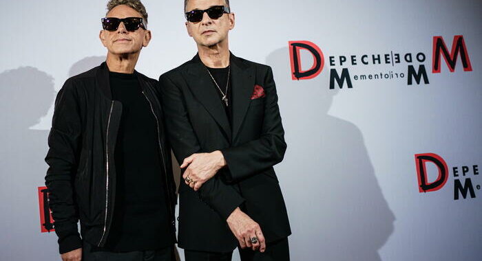 Amadeus, i Depeche Mode alla serata finale di Sanremo