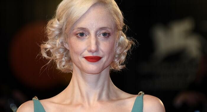 Andrea Riseborough resta candidata Oscar come migliore attrice