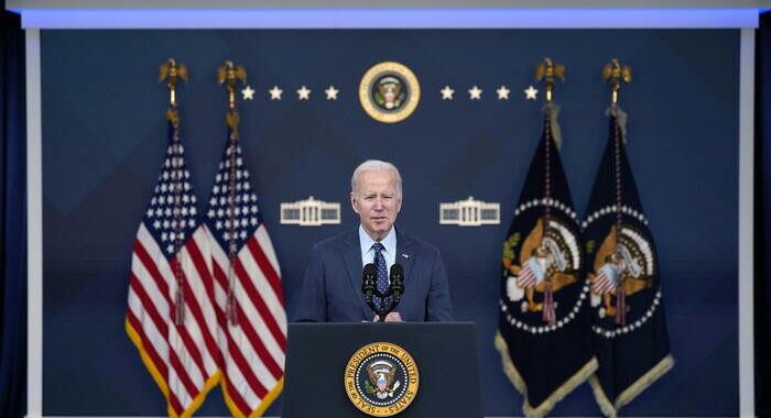 Biden ha offerto assistenza per treno tossico deragliato in Ohio