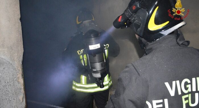 Incendio in casa a Palermo, muore donna disabile