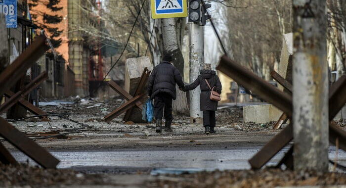 Kiev, a Bakhmut una rovina totale, i russi uccidono chiunque