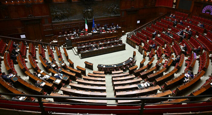 Marina,flotta russa aumenta in Mediterraneo,rischi incidenti