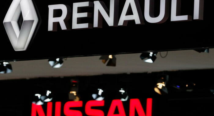 Renault: ok cda a nuova alleanza con Nissan, 15% incrociato