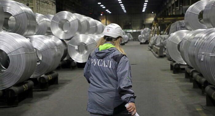 Usa verso dazi del 200% sull’alluminio russo