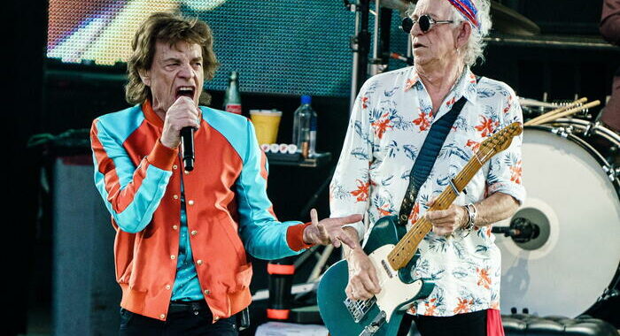 Variety, nuovo album dei Rolling Stones con due Beatles
