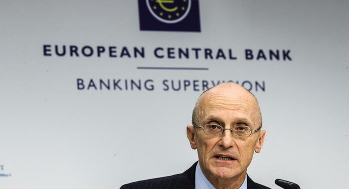 Banche:Enria, con salita tassi va gestito rischio liquidità
