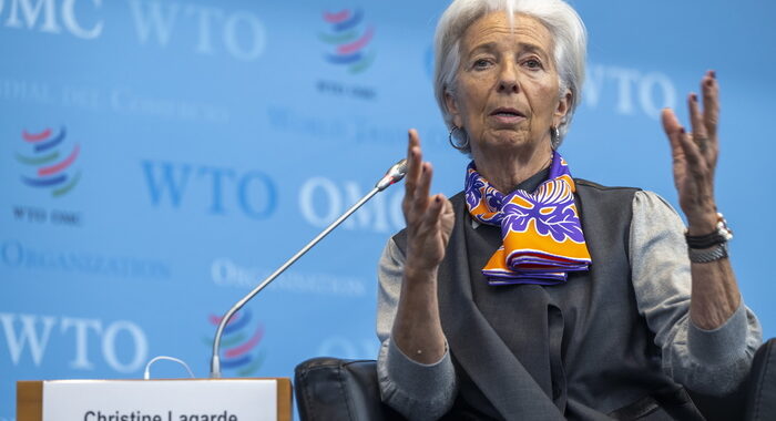 Bce: Lagarde, farà tutto ciò che serve contro l’inflazione