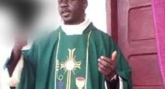 Camerun: rapito e ucciso un sacerdote cattolico