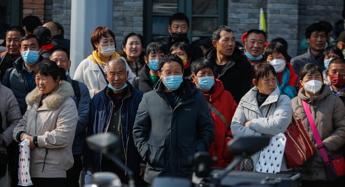 Covid: Cina a Usa, basta politicizzare l’origine del virus