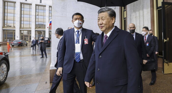 Media Cina, Xi invita Putin al terzo Forum Belt and Road