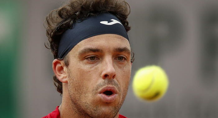 Tennis: Atp Santiago, Cecchinato eliminato da Monteiro