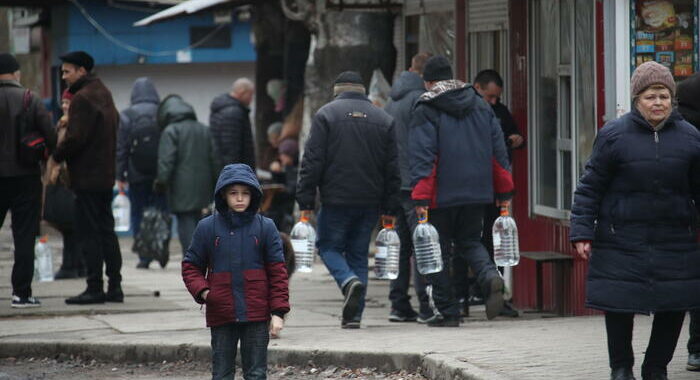 Ucraina: bimbo italiano in Donbass, nonni temono un rapimento
