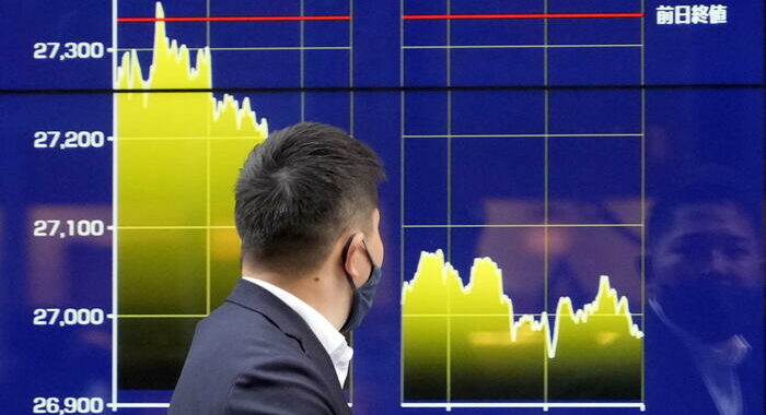 Borsa: a Tokyo apertura in rialzo (+0,37%)