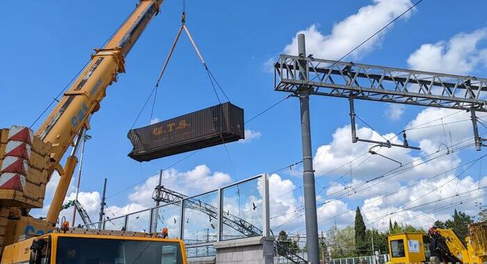 Carro deragliato: circolazione ancora in graduale ripresa