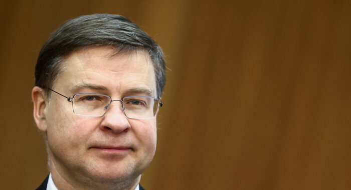 Dombrovskis,più ritarda il Mes più tardi paracadute a banche