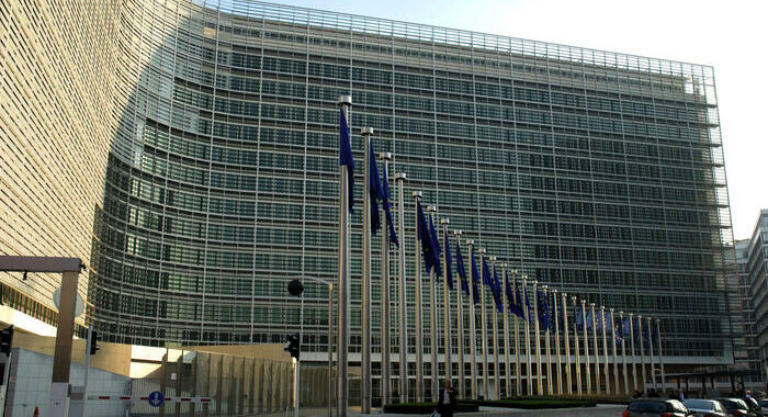 L’Ue verso la stretta sui brevetti tech: “Pagamenti equi”