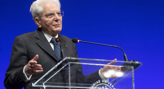 Mattarella,impegno a completare la ricostruzione dell’Aquila