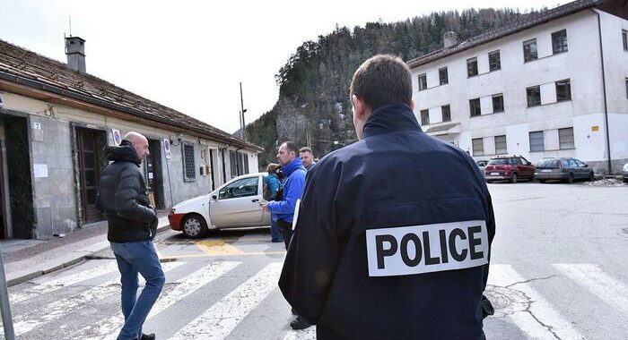 Migranti: Francia, 150 agenti in più al confine con l’Italia