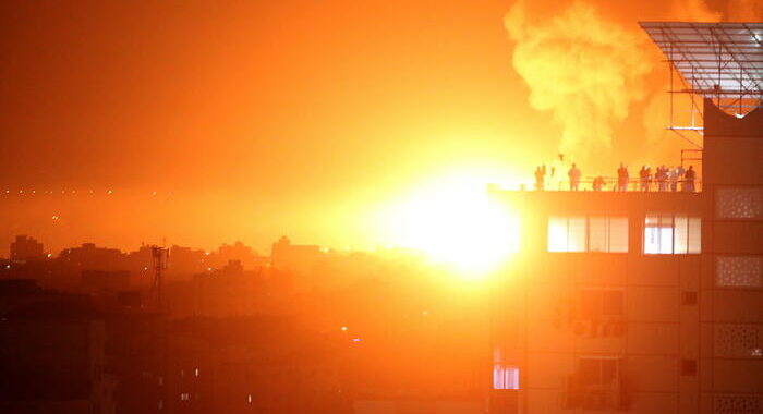 Nuovi bombardamenti di Israele nel sud del Libano