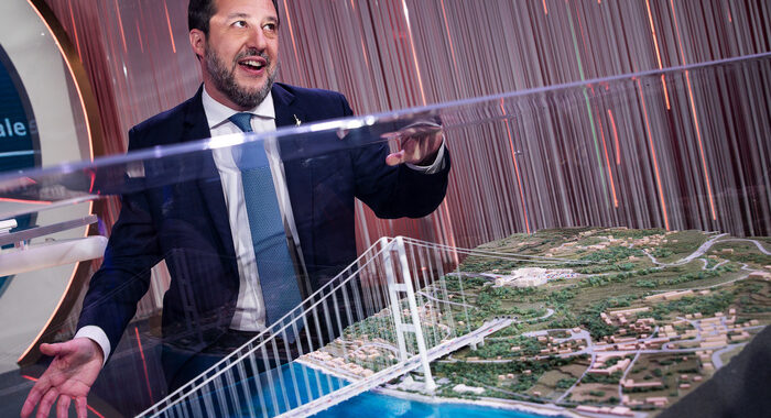 Ponte: Salvini, almeno 100mila posti di lavoro stimati