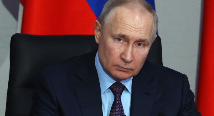 Putin firma la legge, ora c’è l’ergastolo per alto tradimento