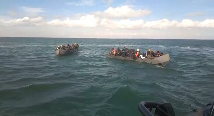 Salgono a 24 i migranti morti nel naufragio in Tunisia